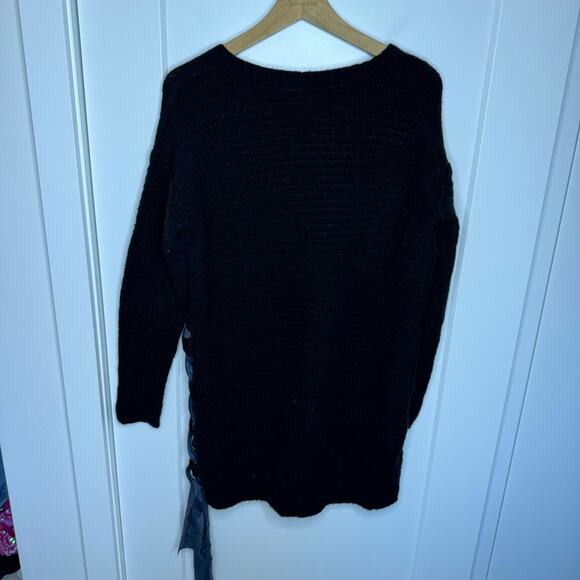 Free People Hearts In Laces Black Oversized Lace Up Sweater Size XS - Picture 7 of 7
